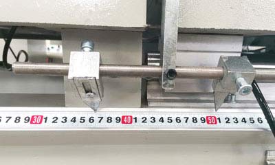 Aluminum profile double head cutting saw size positioning 